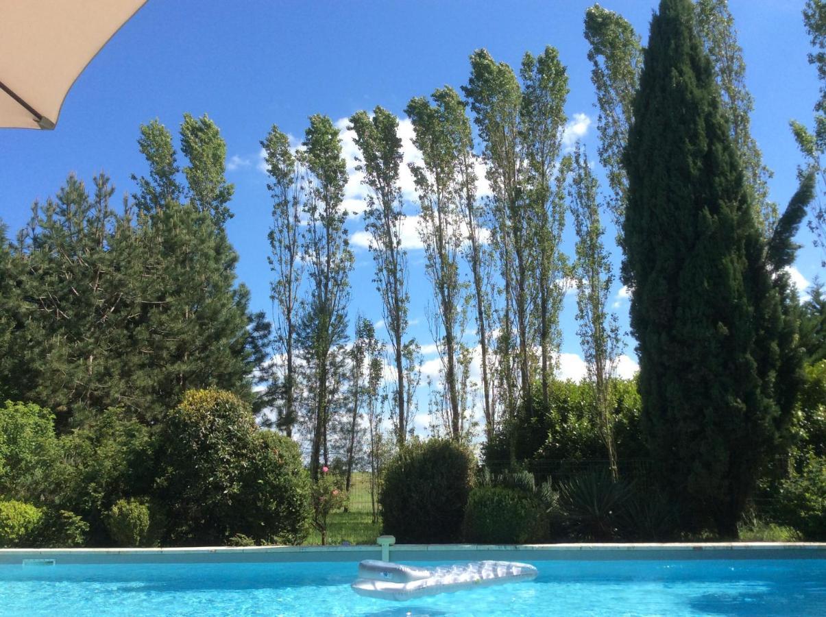 Le Clos Pastel Virac Exterior foto