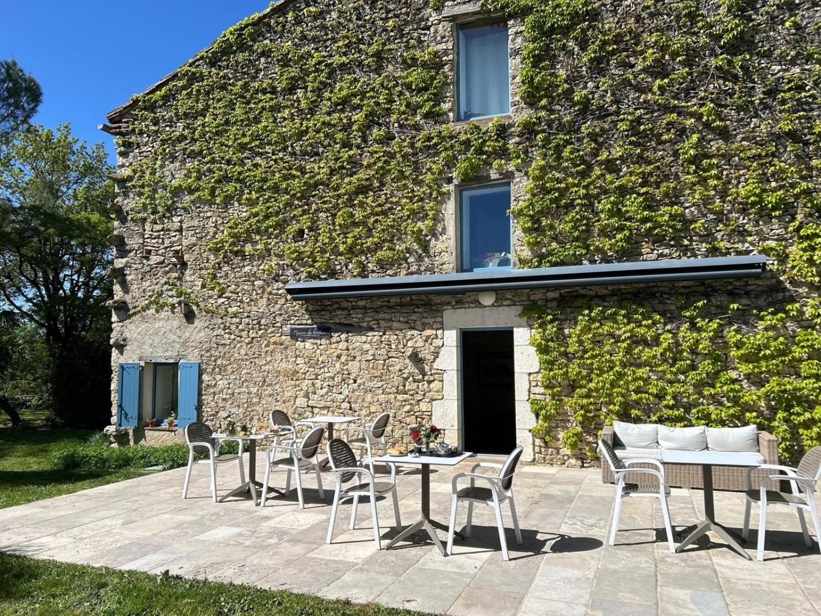 Le Clos Pastel Virac Exterior foto