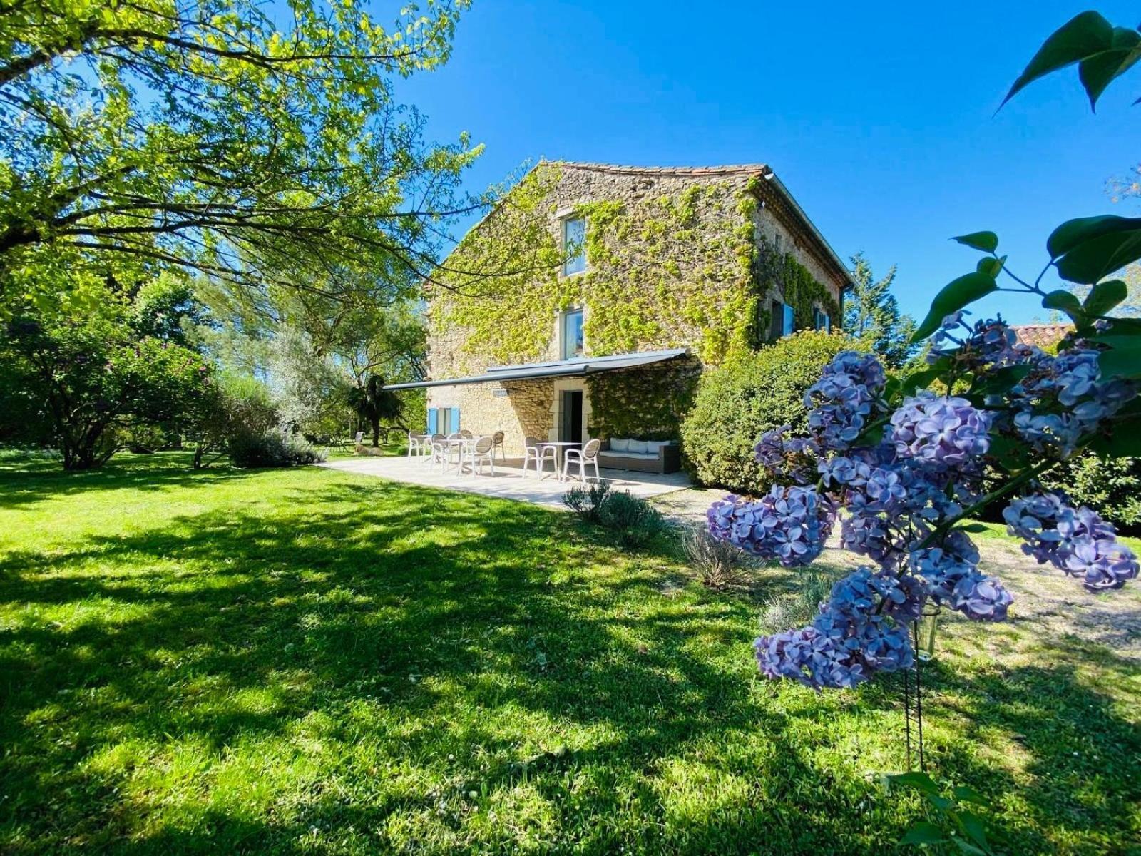 Le Clos Pastel Virac Exterior foto