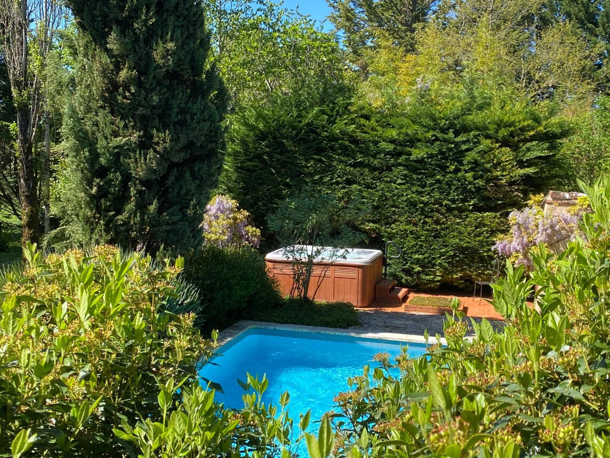 Le Clos Pastel Virac Exterior foto